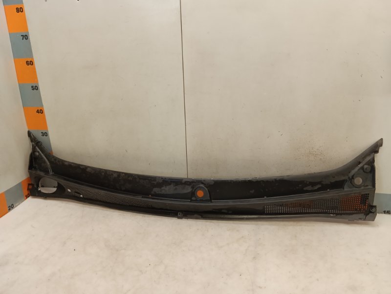 Решетка стеклоочистителей (Жабо)