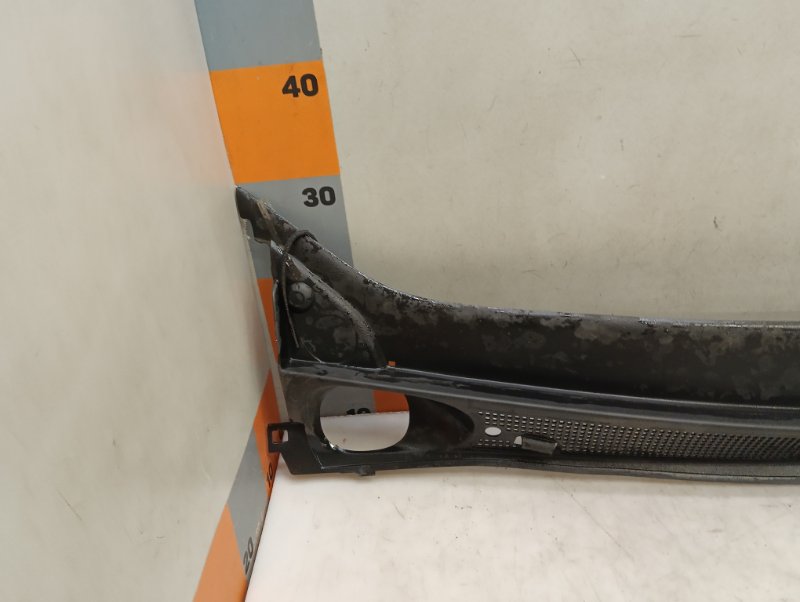 Решетка стеклоочистителей (Жабо)