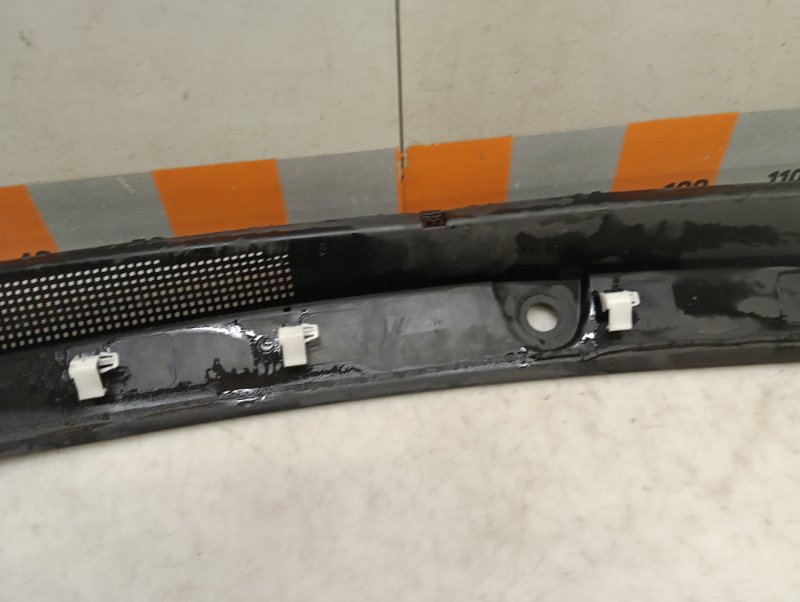 Решетка стеклоочистителей (Жабо)