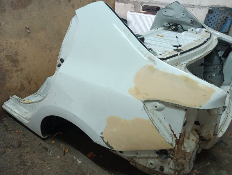 Кузовной элемент