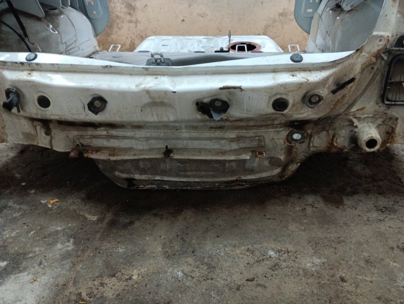 Кузовной элемент