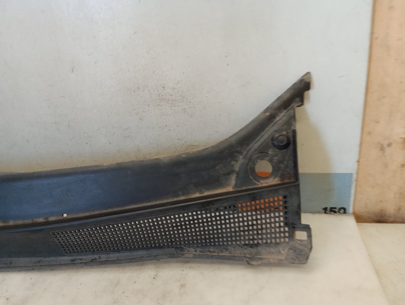 Решетка стеклоочистителей (Жабо)