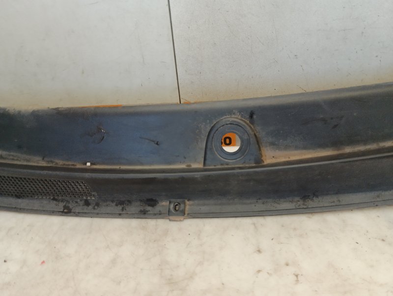 Решетка стеклоочистителей (Жабо)