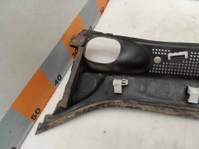 Решетка стеклоочистителей (Жабо)