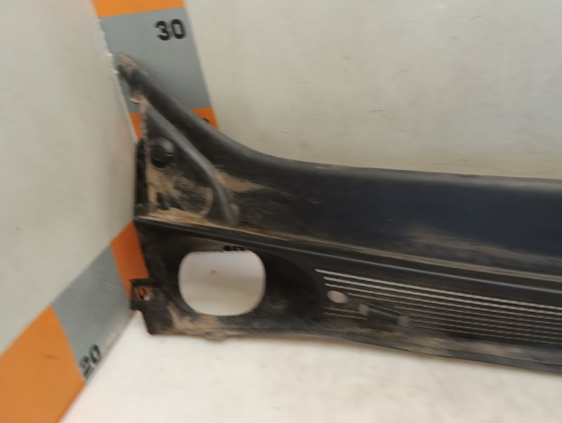 Решетка стеклоочистителей (Жабо)