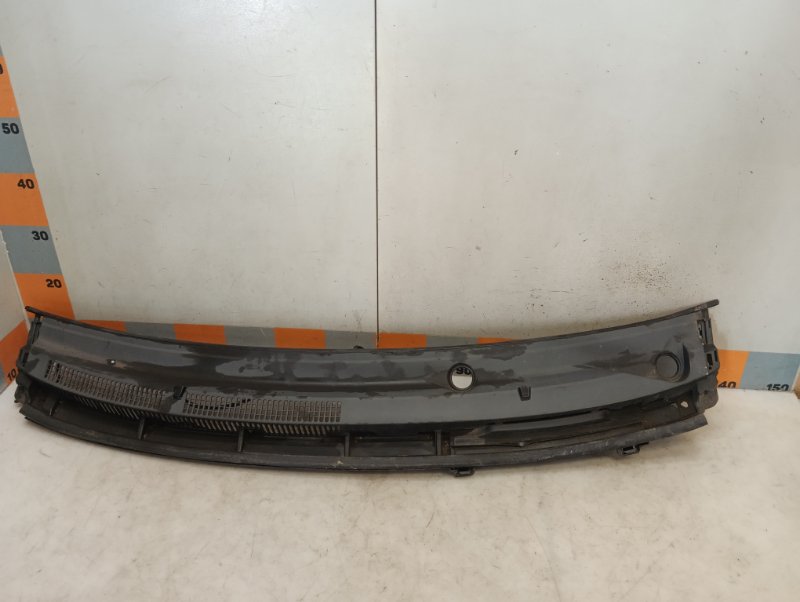 Решетка стеклоочистителей (Жабо)