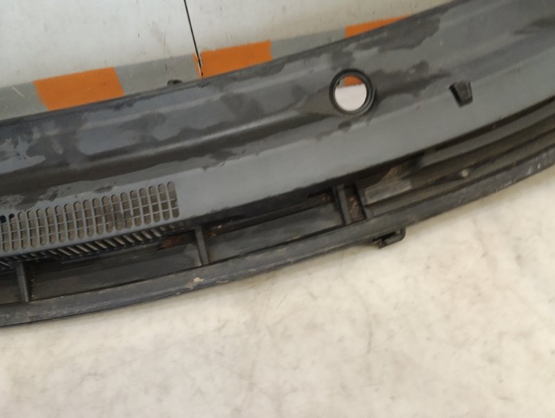 Решетка стеклоочистителей (Жабо)