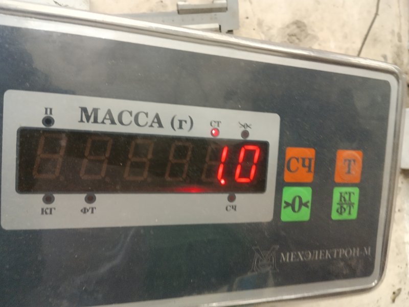 Стекло двери задней левой