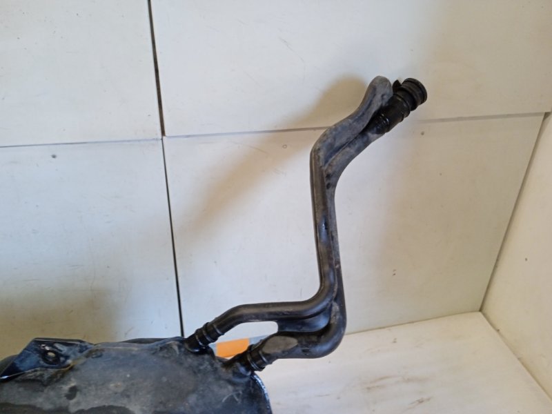 Бак топливный