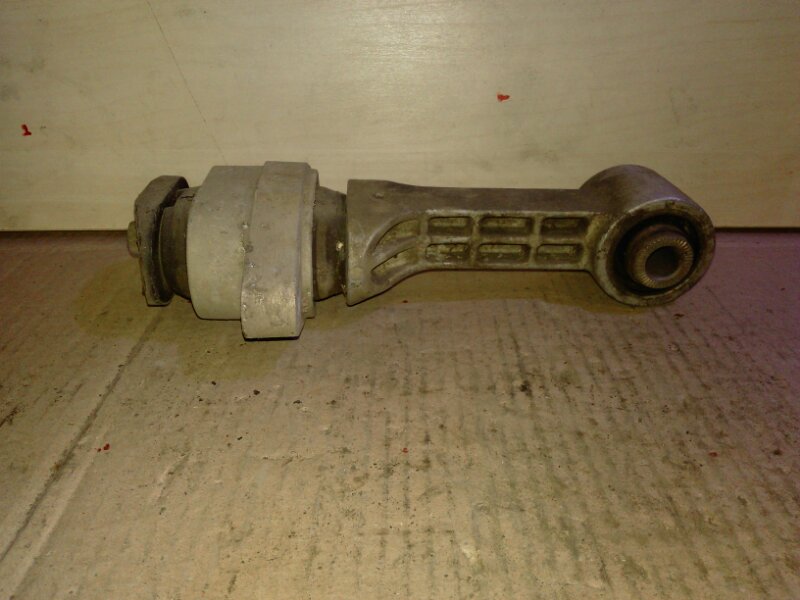 Опора двигателя