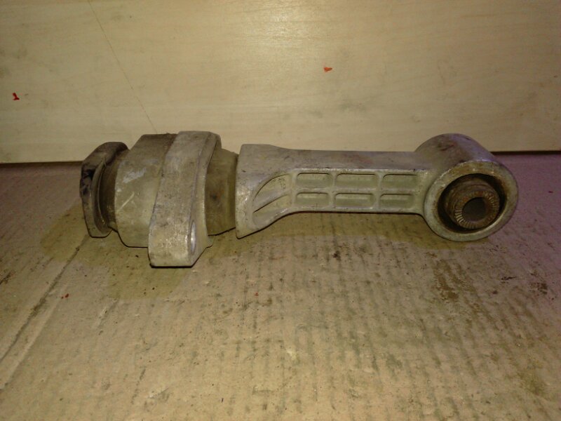 Опора двигателя