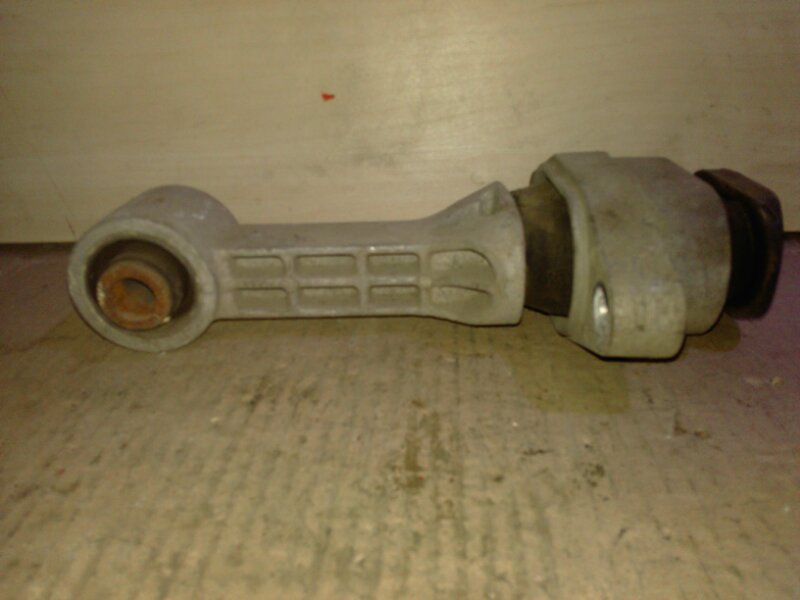 Опора двигателя