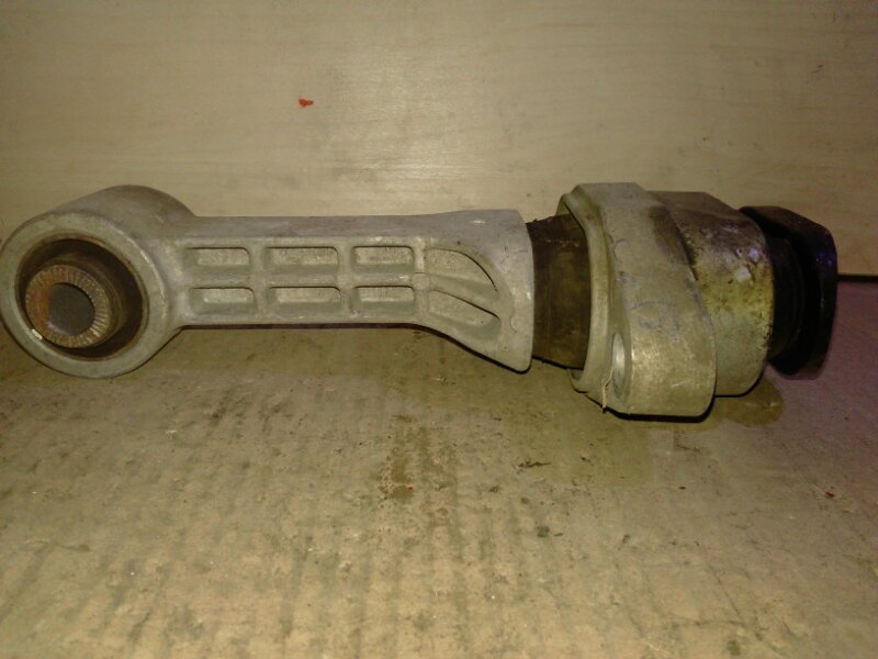 Опора двигателя