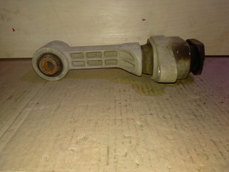 Опора двигателя