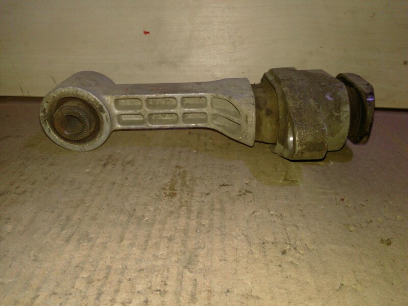 Опора двигателя