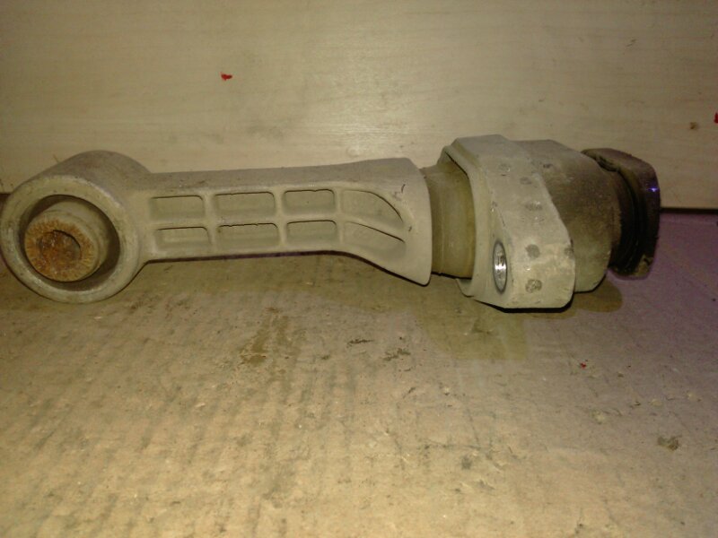 Опора двигателя