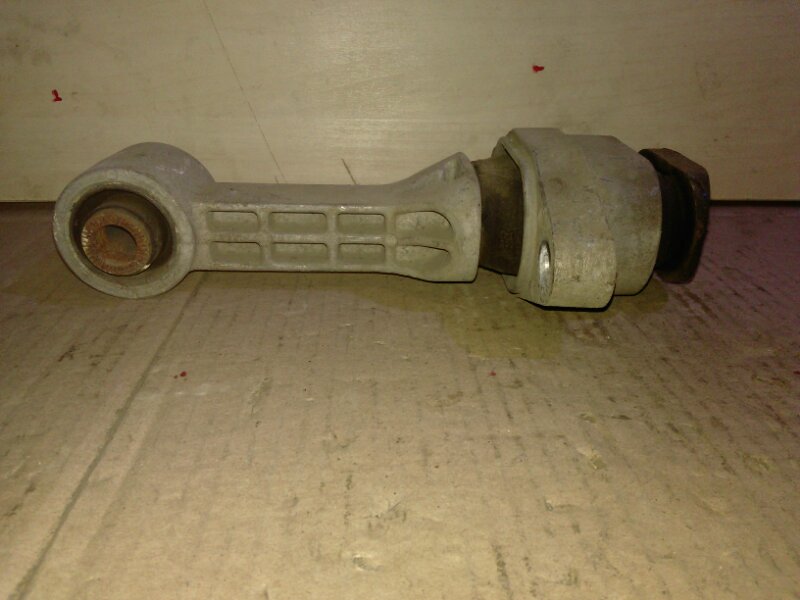 Опора двигателя