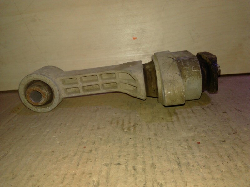 Опора двигателя