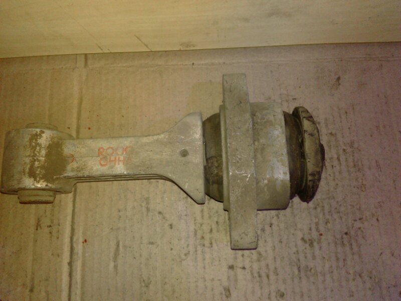 Опора двигателя