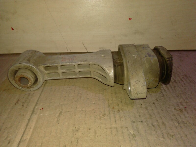 Опора двигателя