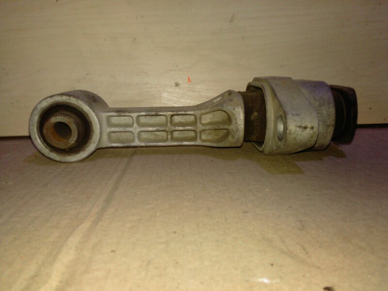 Опора двигателя