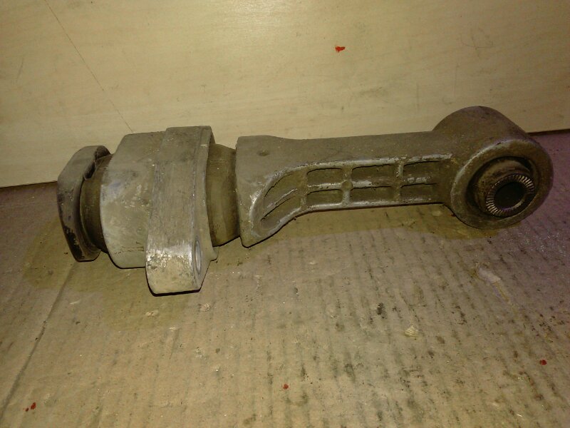 Опора двигателя