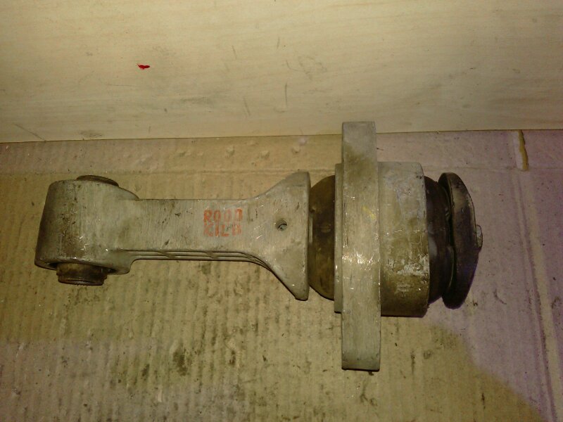 Опора двигателя