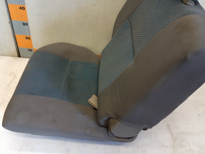 Сиденье салонное