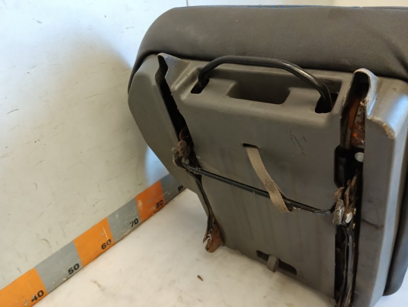 Сиденье салонное