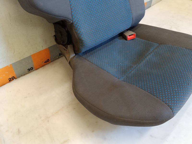 Сиденье салонное