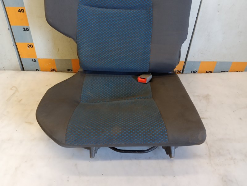 Сиденье салонное