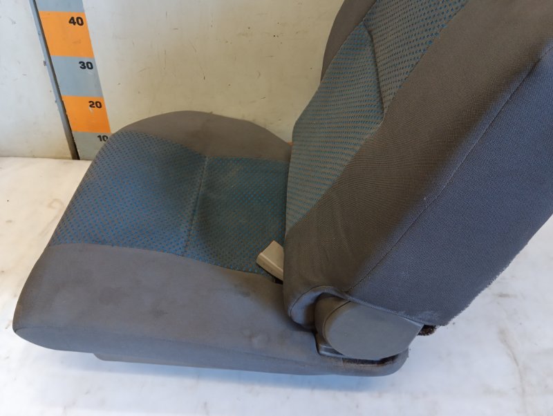 Сиденье салонное