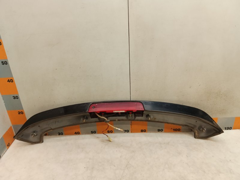 Спойлер (дефлектор) крышки багажника