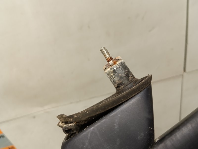 Рейлинг (релинг) левый (планка на крышу)