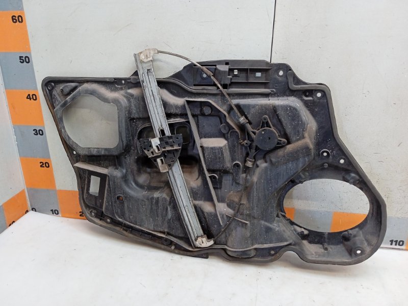 Стеклоподъемник электр. передний правый