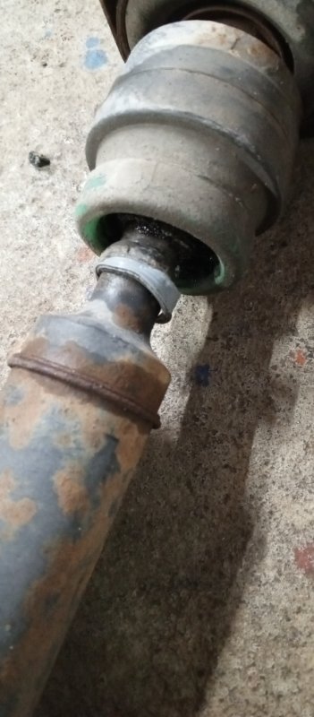 Вал карданный