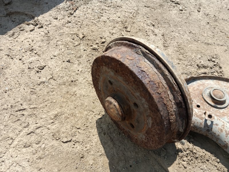 Балка задняя