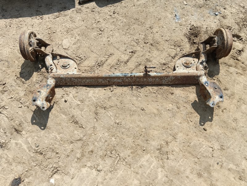 Балка задняя