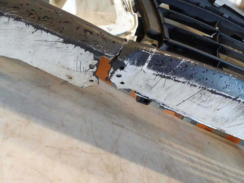 Бампер передний