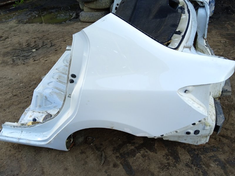 Кузовной элемент