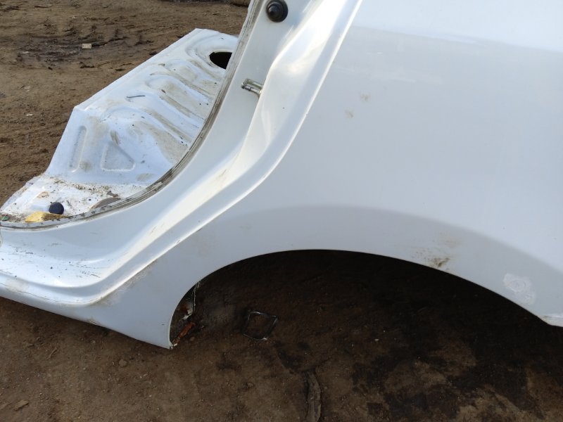 Кузовной элемент