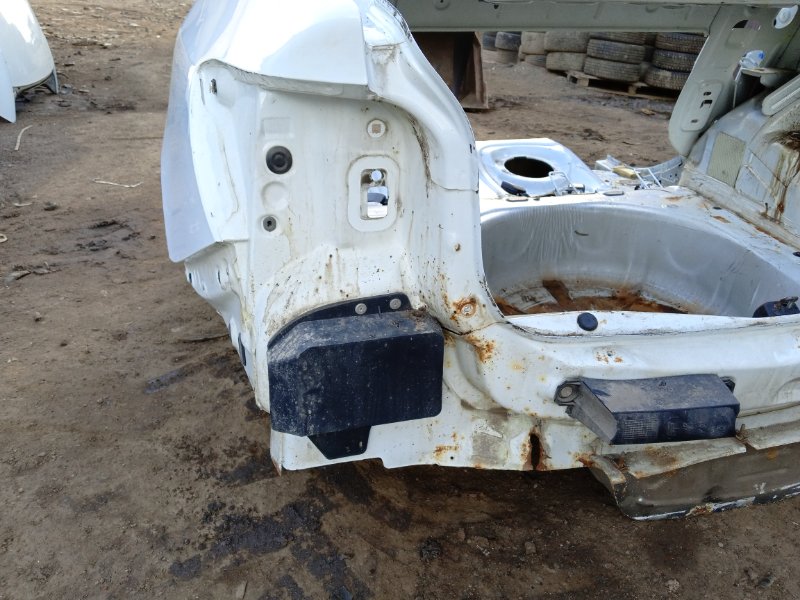 Кузовной элемент