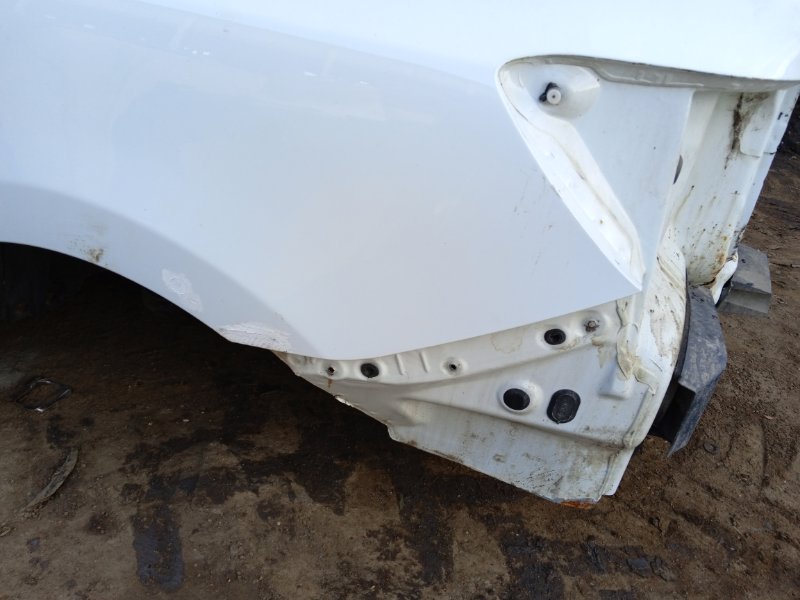 Кузовной элемент