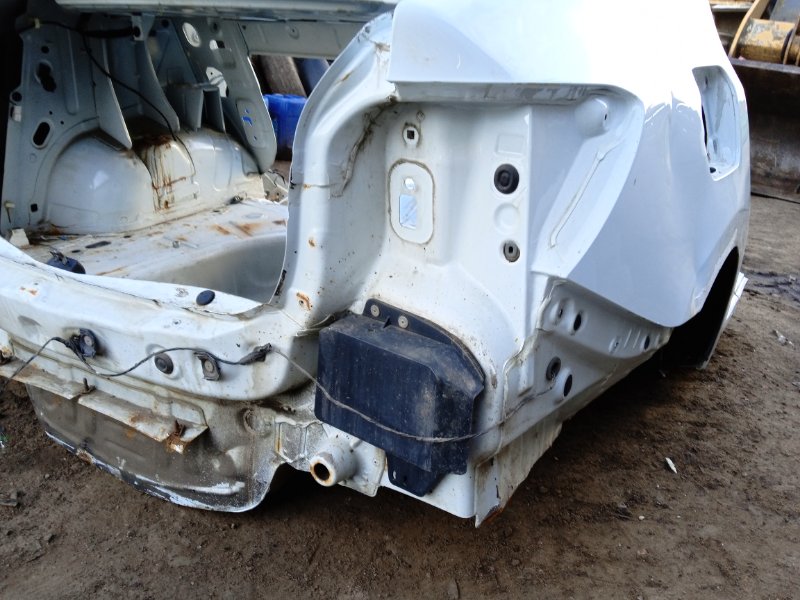 Кузовной элемент