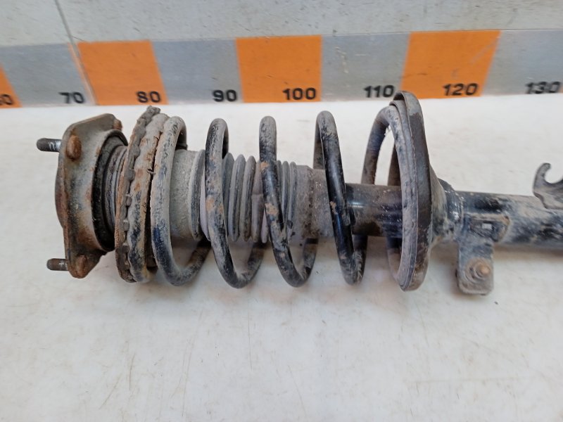 Амортизатор передний