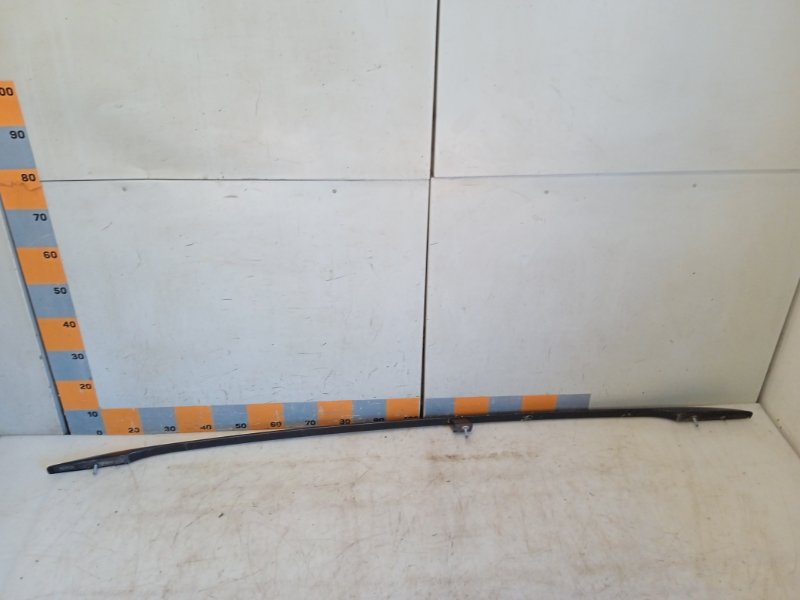 Рейлинг (релинг) левый (планка на крышу)