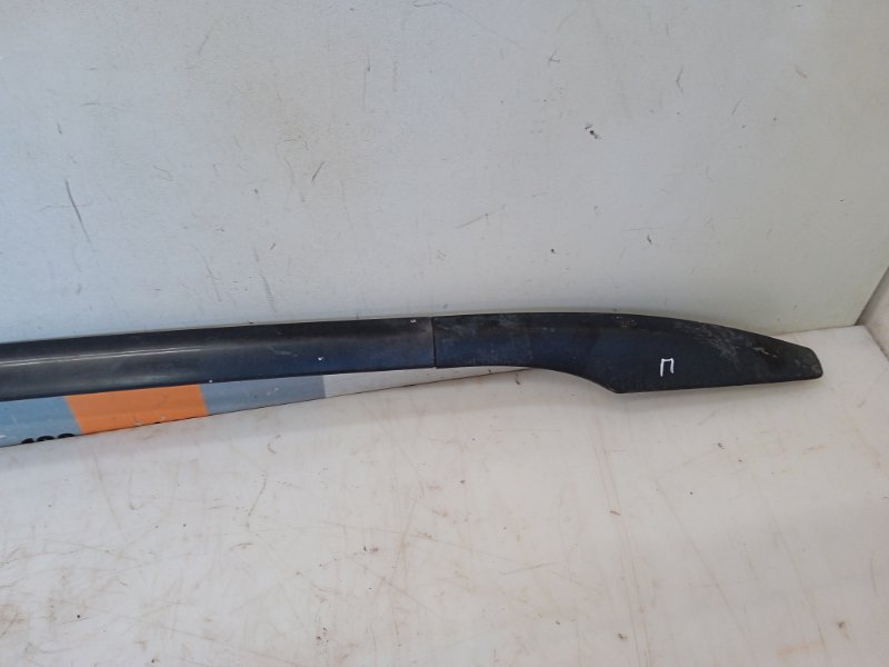 Рейлинг (релинг) правый (планка на крышу)