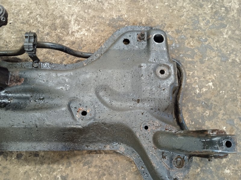 Балка подмоторная