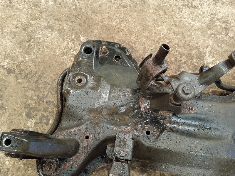 Балка подмоторная