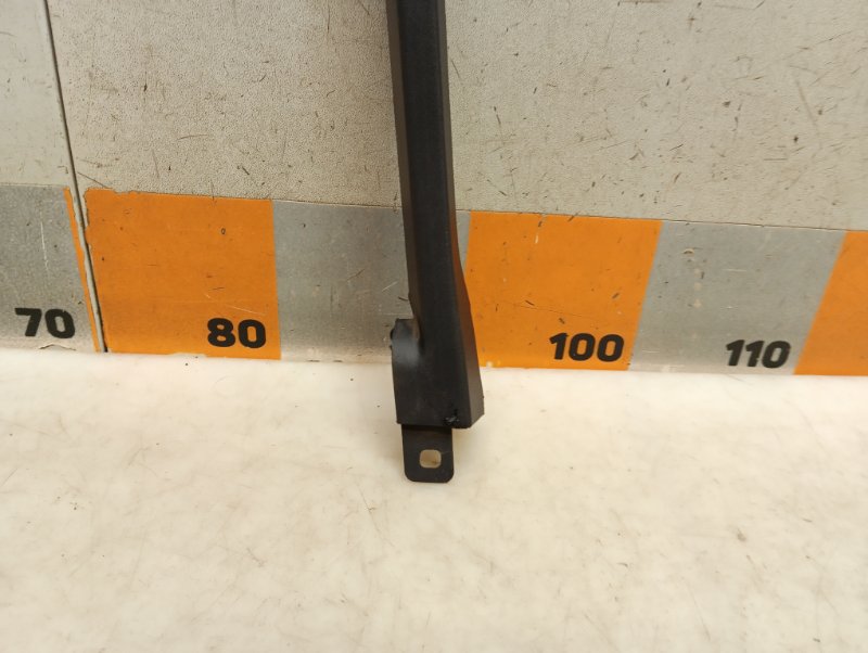 Накладка двери задней левой